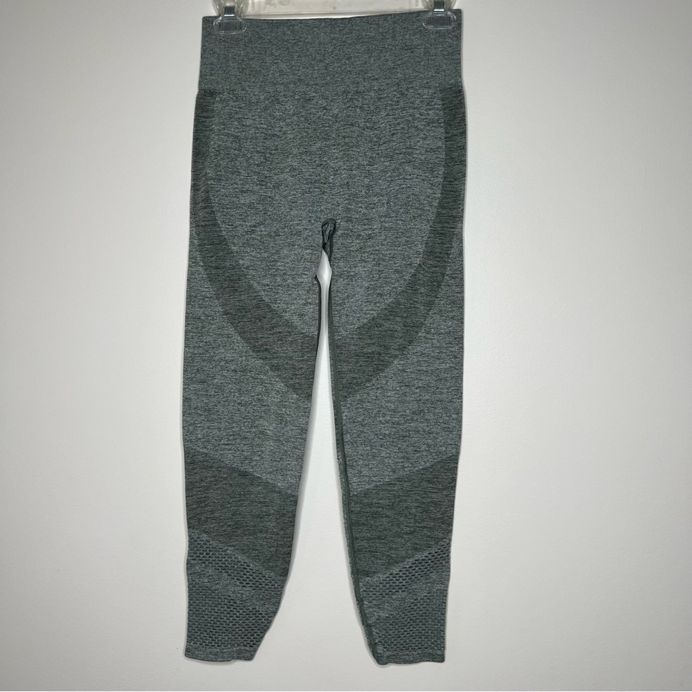 ! NWOT.Victoria Secret Pink Seamless  workout leggings
